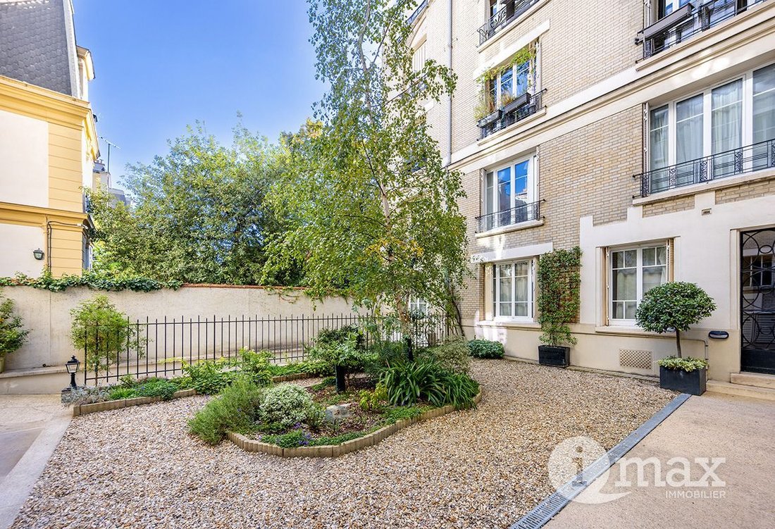 Apartment in Bois-Colombes, Ile-de-France, France 4 - 19145286