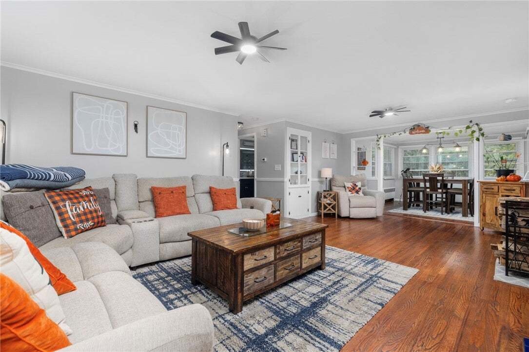 House in Warwick, Rhode Island, United States 5 - 19144414