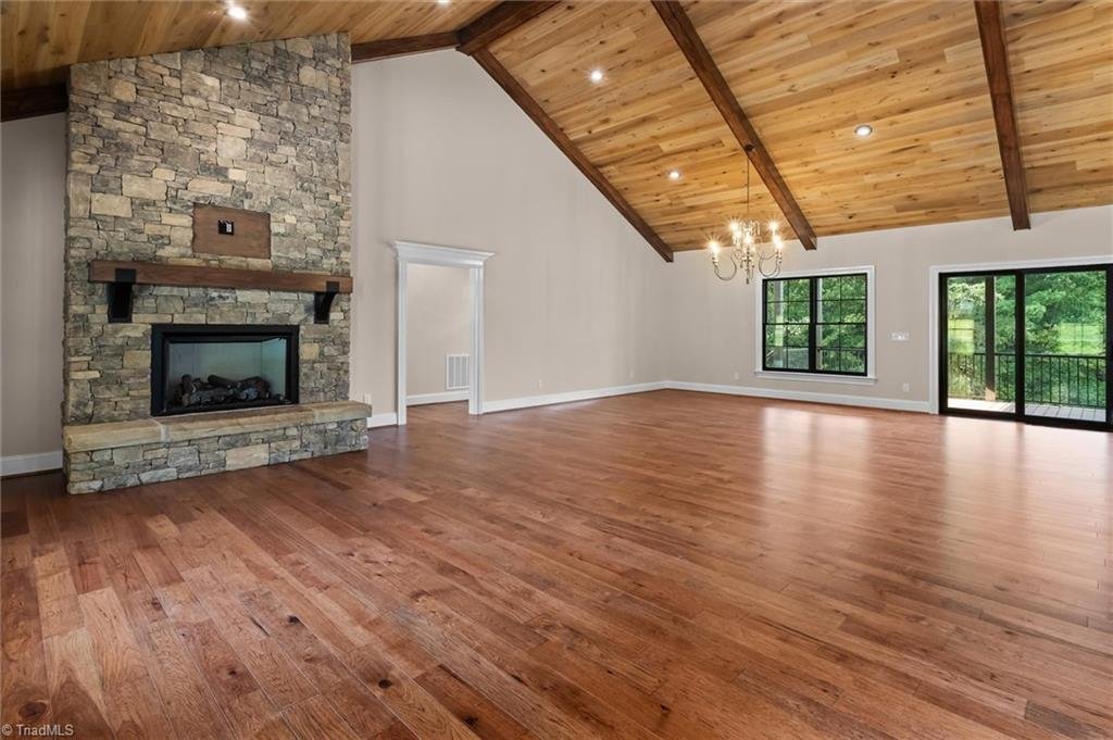 Casa en Mount Airy, Carolina del Norte, Estados Unidos 4 - 19144639