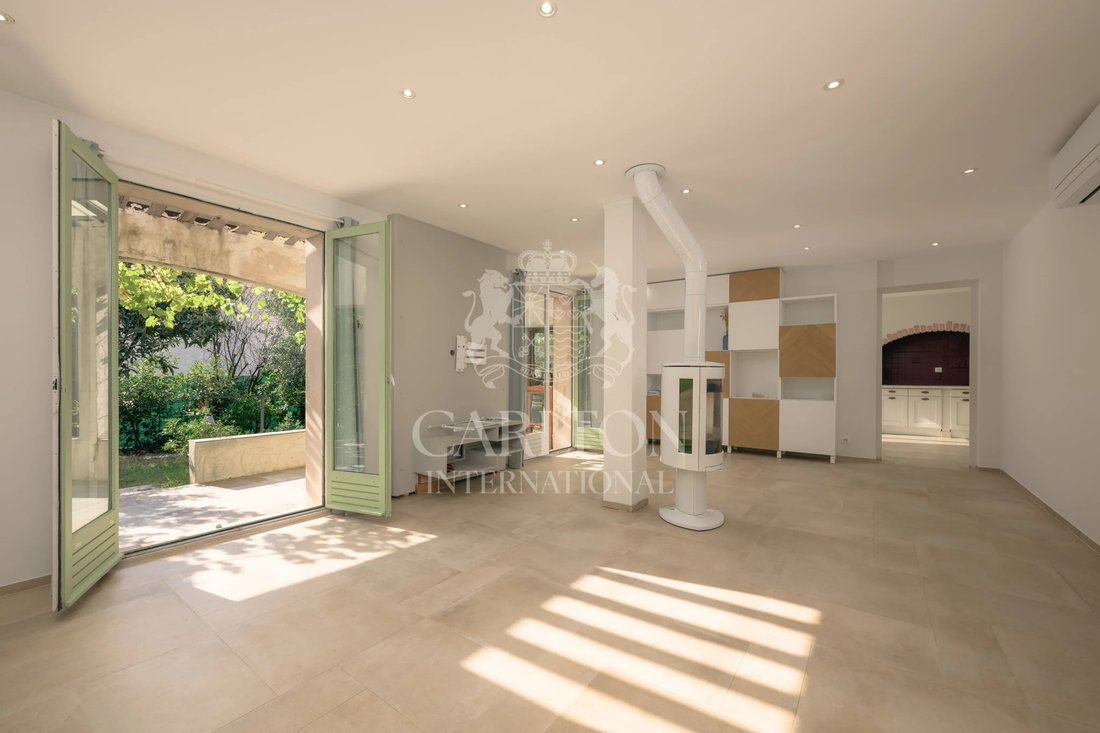 Villa a Mougins, Provenza-Alpi-Costa Azzurra, Francia 4 - 19145312