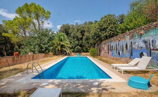 Country House in Crespia, Catalonia, Spain 1
