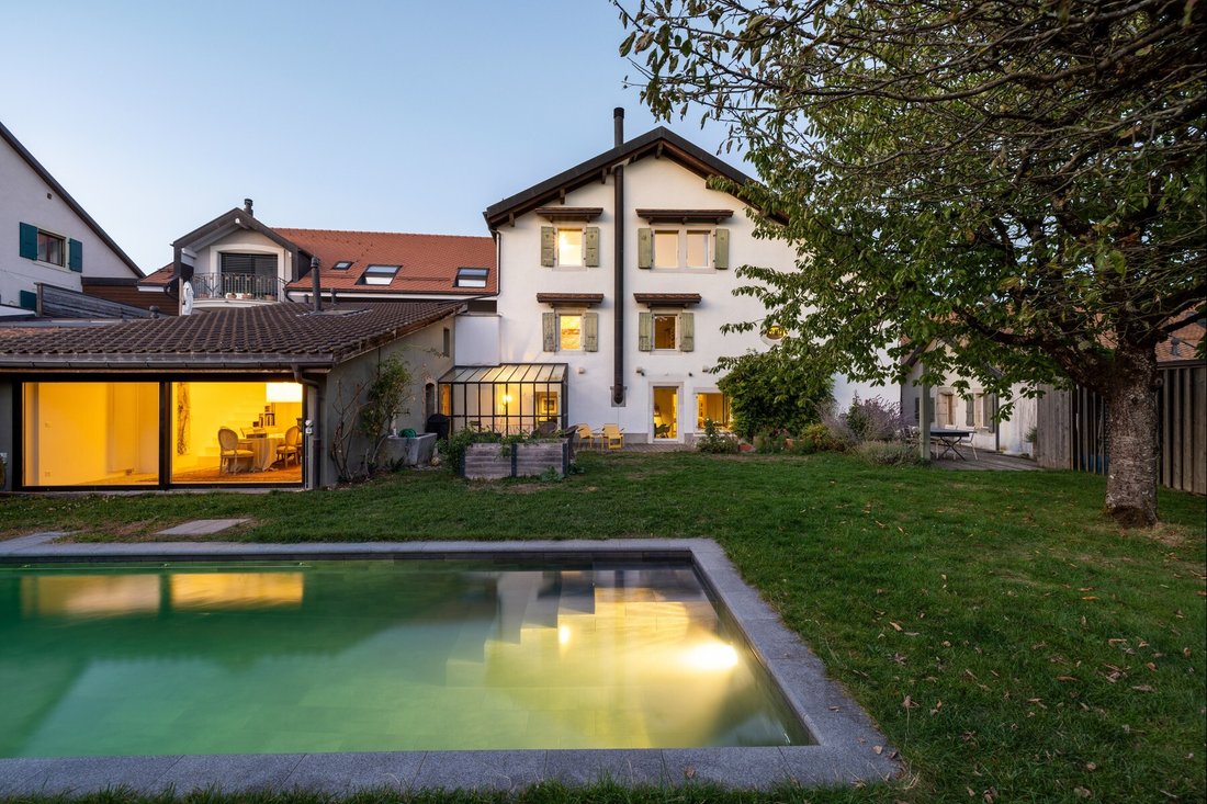 Casa en Genolier, Valdia, Suiza 1 - 11753855
