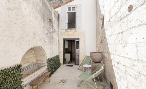Maison à Saint Ausone-Saint Martin-Saint Gelais, Angoulême, France 1