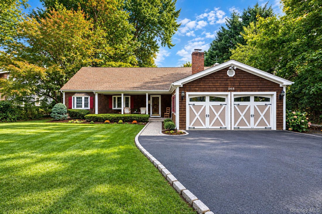 House in West Islip, New York, United States 2 - 19144761