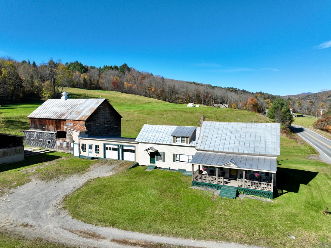 House in Corinth, Vermont, United States 1 - 18721652
