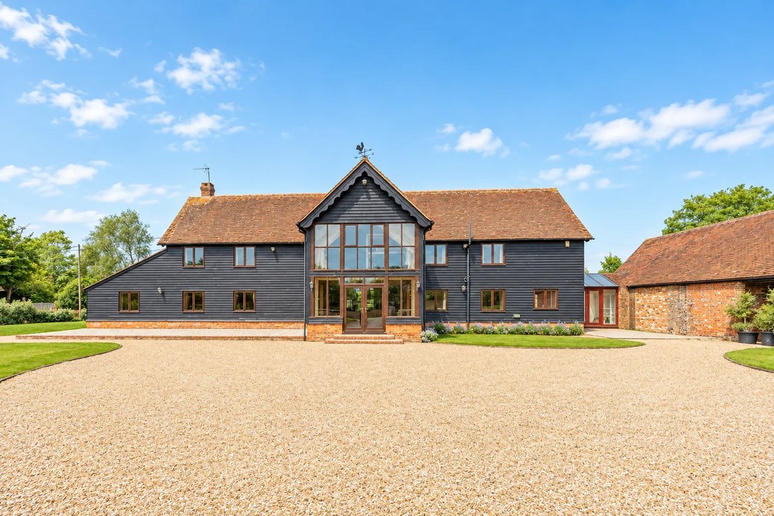 House in Cranleigh, England 1 - 19144663