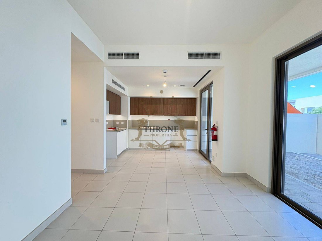 Townhouse in Dubai South Golf District, Dubai, United Arab Emirates 2 - 19145095