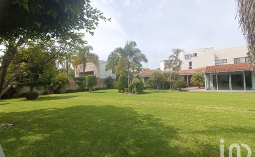 Land in Tlaxcalancingo, Puebla, Mexico 1