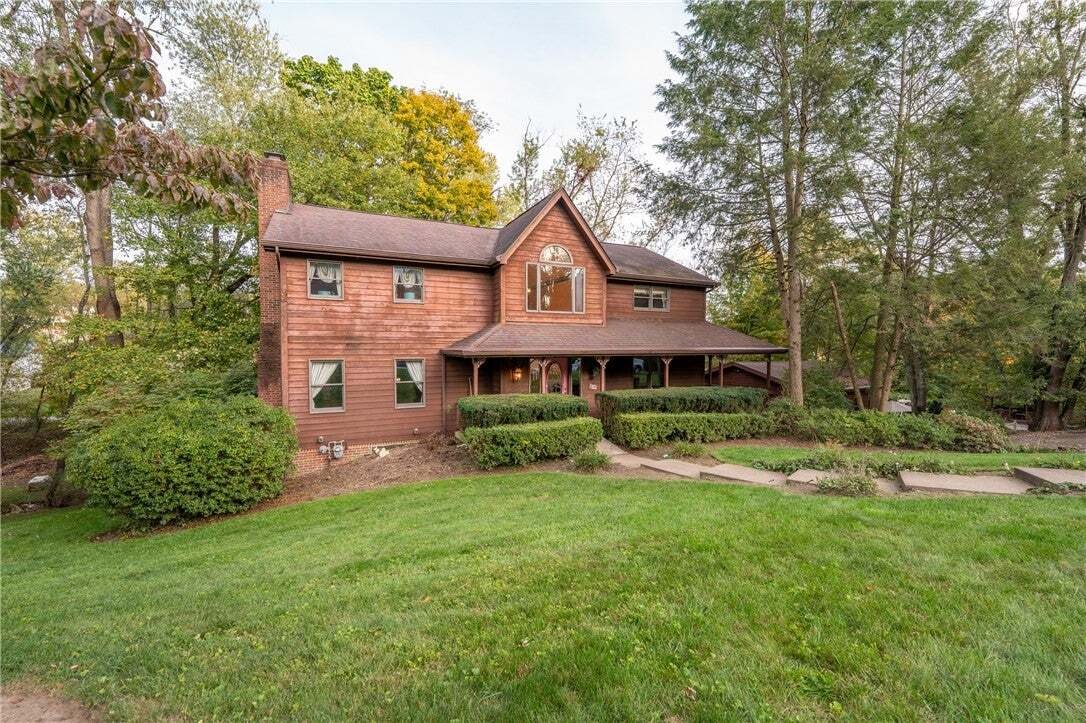 House in Jeannette, Pennsylvania, United States 2 - 19144343