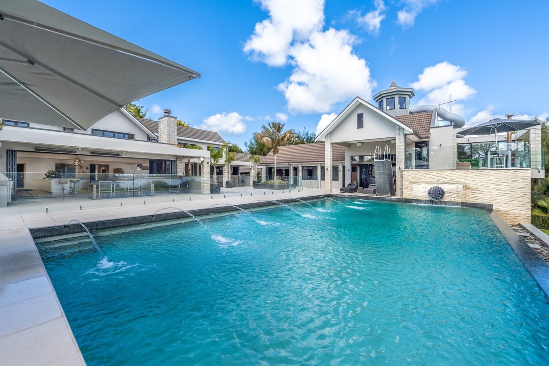 Estate in Auckland, Auckland, New Zealand 3 - 19149172