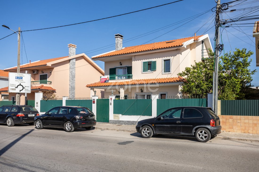 House in Charneca de Caparica e Sobreda, Setubal, Portugal 1 - 18745209