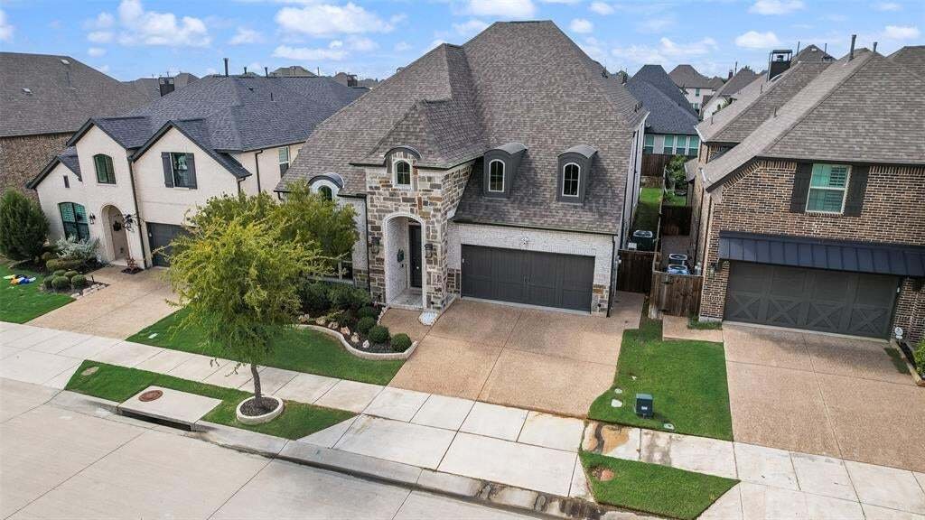 House in Carrollton, Texas, United States 1 - 19147887