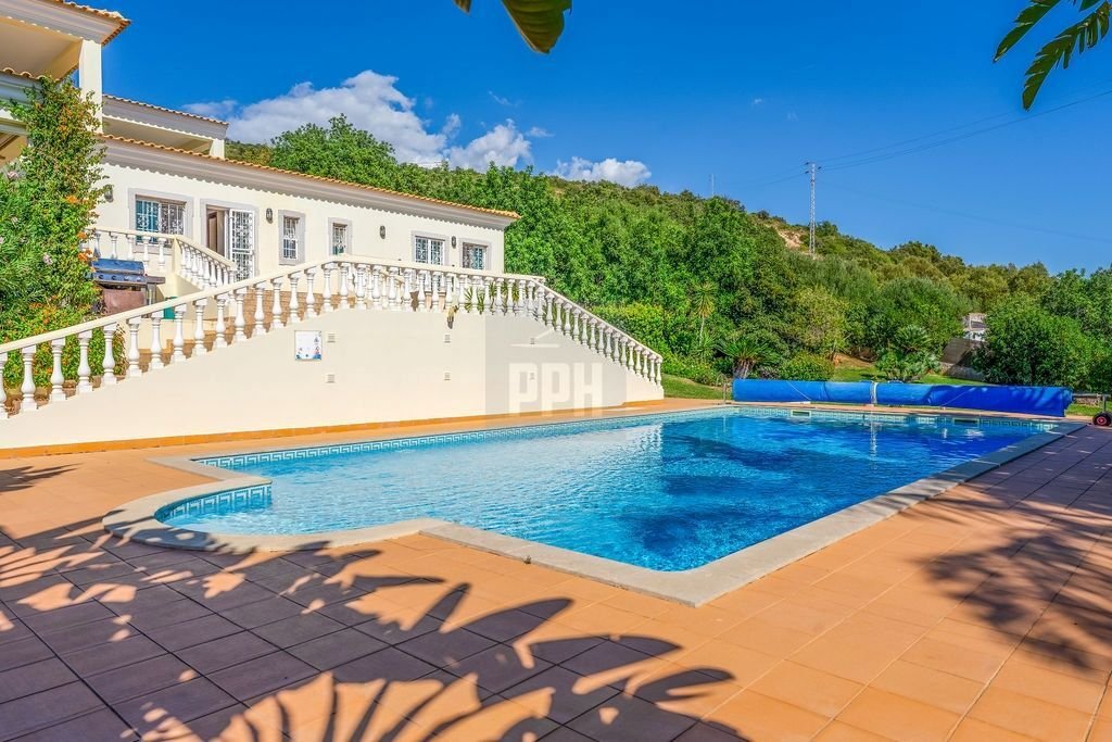 Villa in Loule (Sao Sebastiao), Algarve, Portugal 3 - 19148521