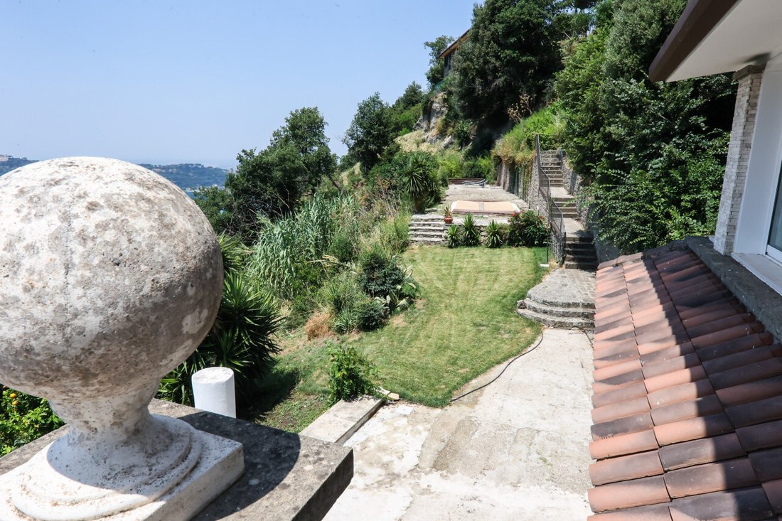 Villa in Castel Gandolfo, Lazio, Italia 4 - 19148795