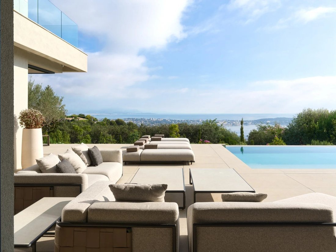 Villa in La Maure-Super Cannes, Vallauris, France 2 - 19145449