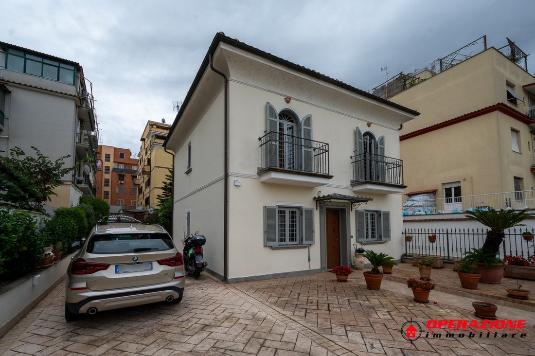 Villa in Battistini - Torrevecchia, Rome, Lazio 4 - 19148727