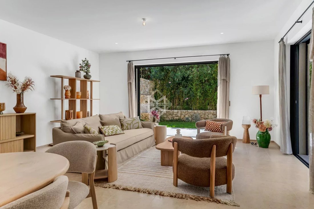 Townhouse in Zone Ouest Urbaine, Saint-Tropez, France 5 - 19145506