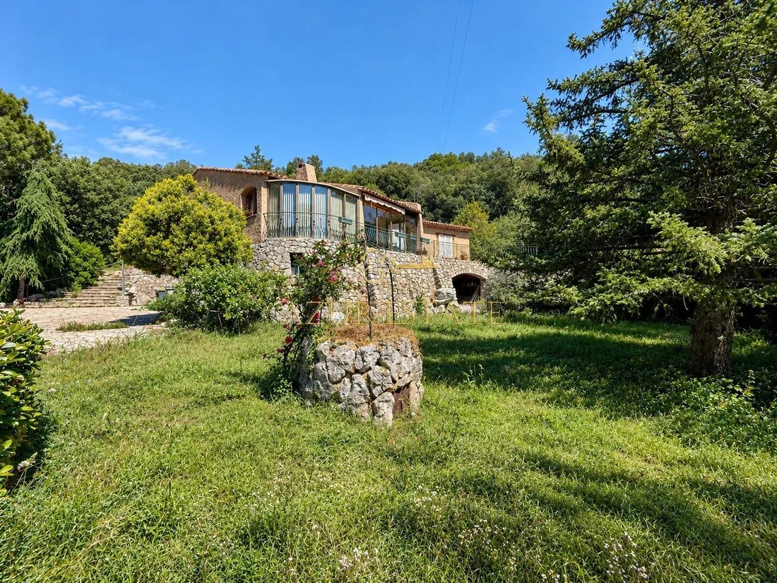 Haus in La Turbie, Provence-Alpes-Côte d'Azur, Frankreich 1 - 17908035