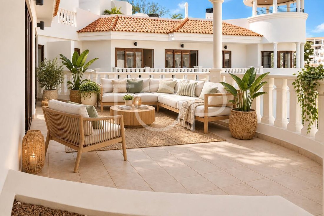 Apartment in Los Cristianos, Canary Islands, Spain 2 - 15554244