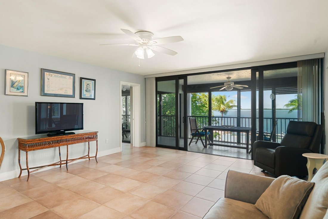 Condominio en Key Colony Beach, Florida, Estados Unidos 3 - 19147248