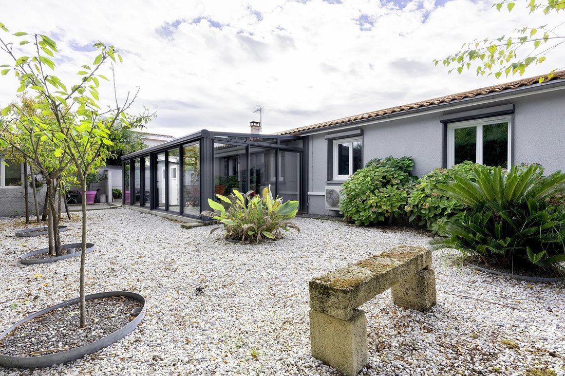 Haus in Bourg, Pessac, Frankreich 3 - 19145483