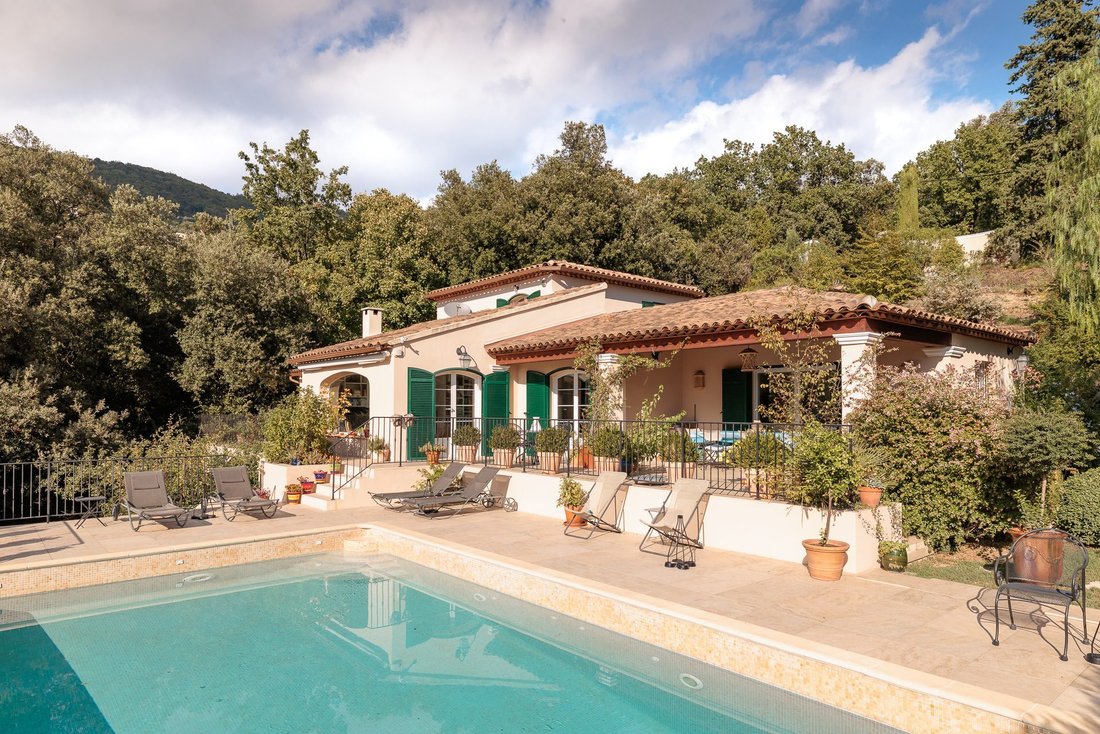 House in Grasse, Provence-Alpes-Côte d'Azur, France 1 - 19146037