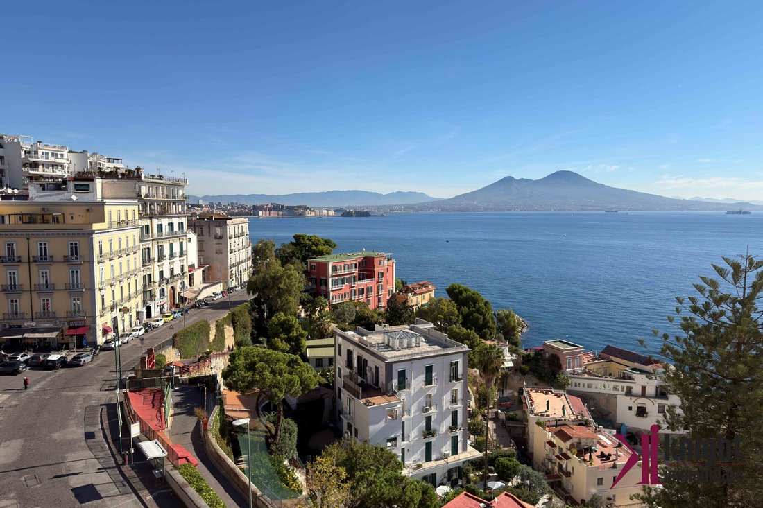 Apartment in Naples, Campania, Italy 2 - 19147203
