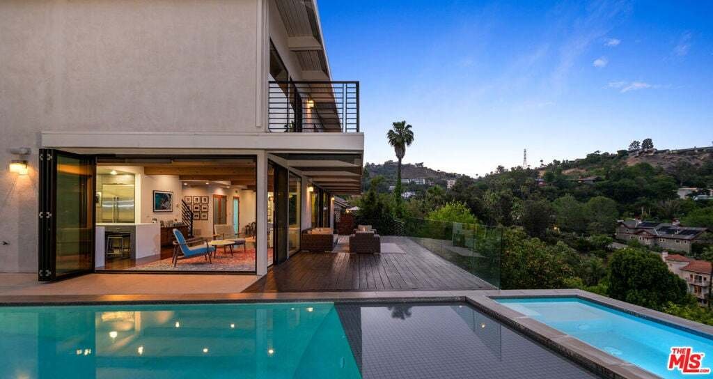 House in Los Angeles, California, United States 1 - 19146879