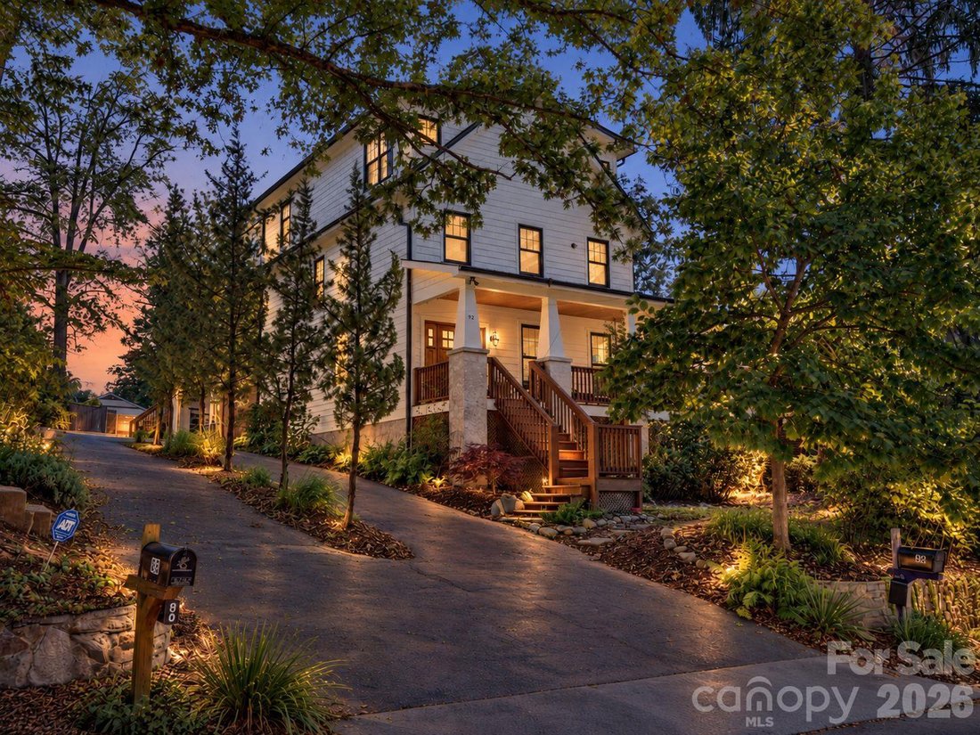 Casa en Asheville, Carolina del Norte, Estados Unidos 1 - 19145877