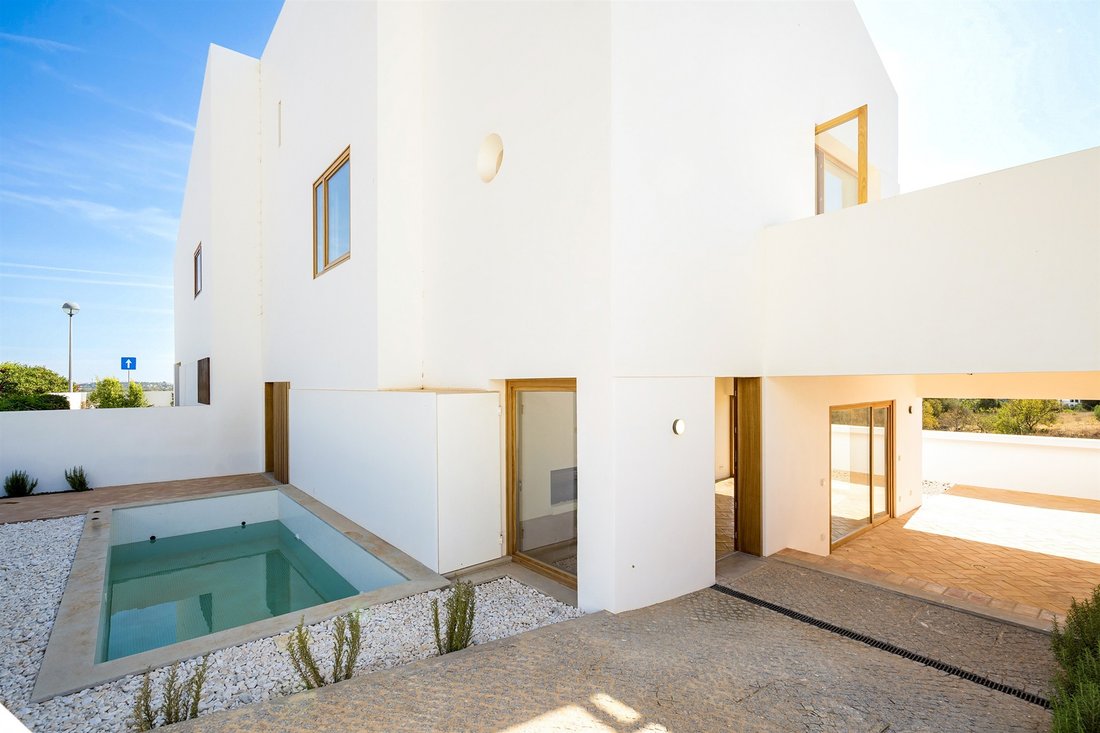 House in Portimao, Algarve, Portugal 1 - 15669874