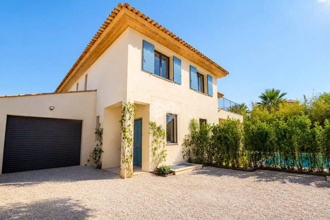 Townhouse in Zone Ouest Urbaine, Saint-Tropez, France 3 - 19145506