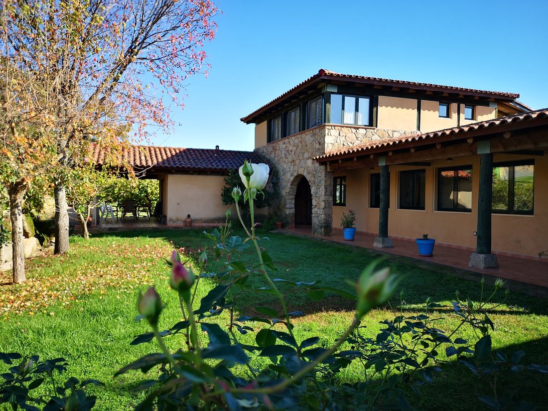 Country House in Candeleda, Castile and Leon, Spain 1 - 19146836