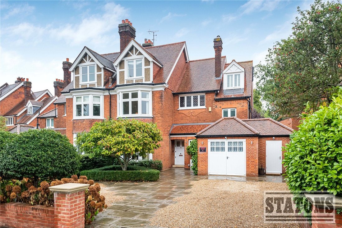 Maison à Le Ridgeway, Borough londonien d'Enfield, Angleterre 1 - 19147060
