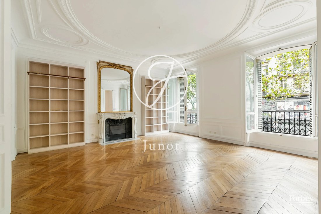 Appartement à Saint Germain des Prés, Paris 6e Arrondissement, Paris 1 - 19145450