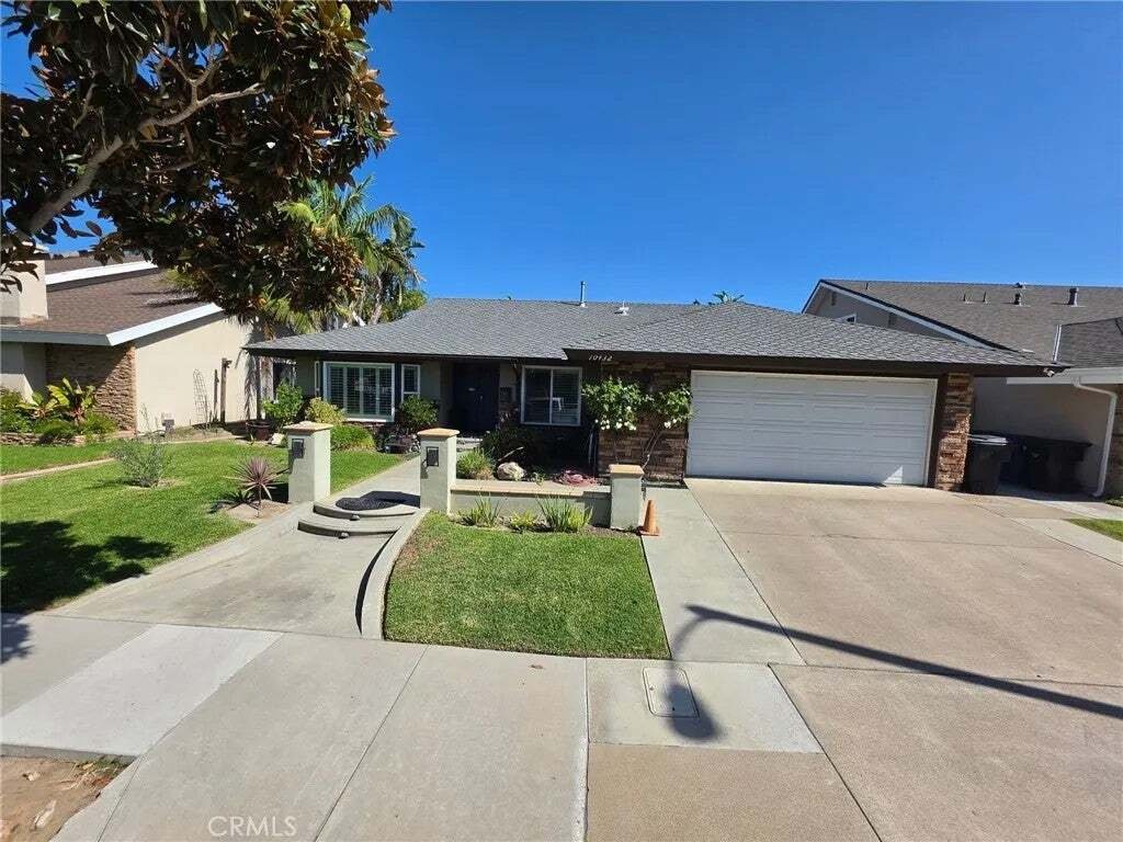 Condo in Cypress, California, United States 1 - 19140215