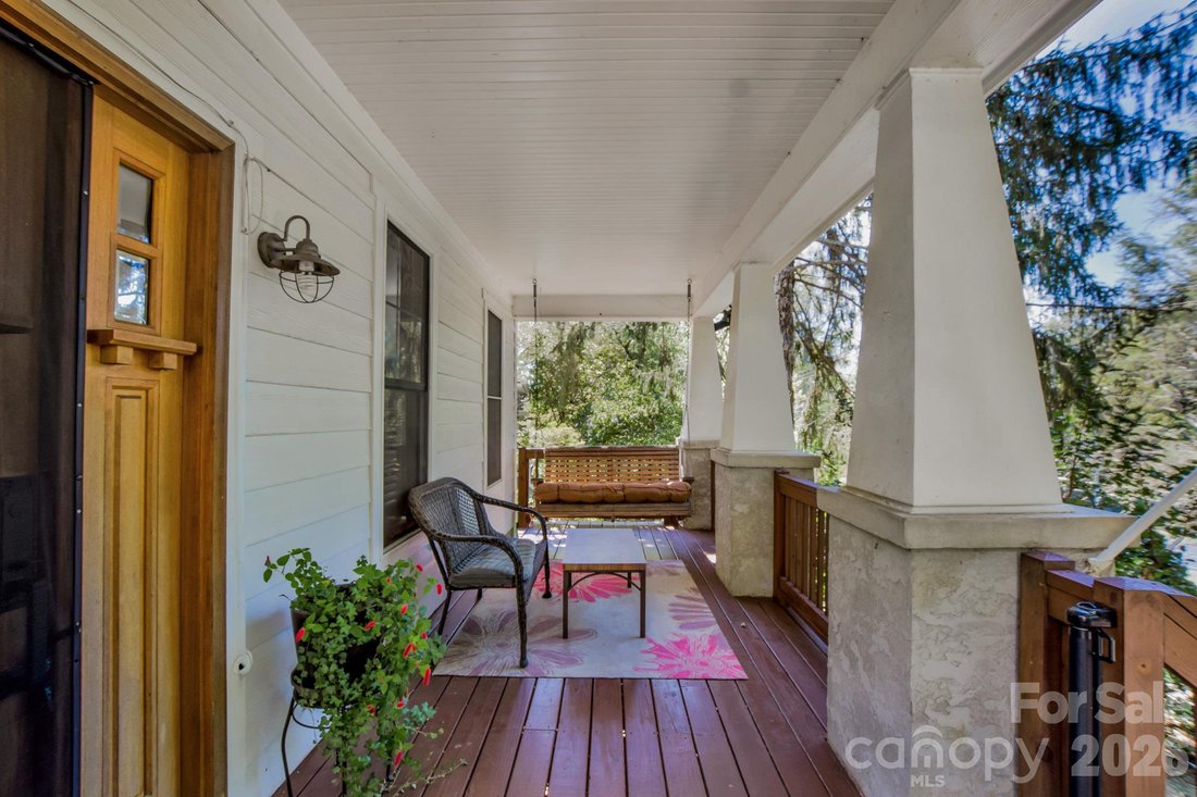 Casa en Asheville, Carolina del Norte, Estados Unidos 3 - 19145877