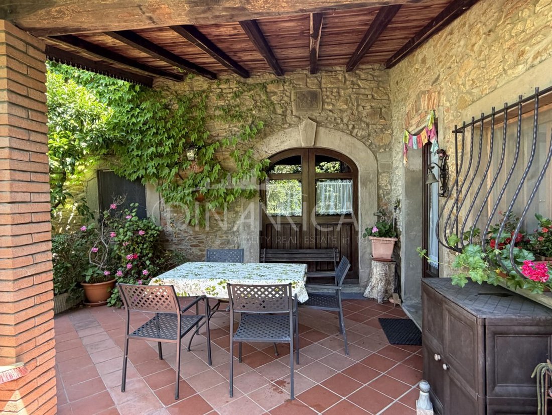 Casa in Lamporecchio, Toscana, Italia 1 - 19148726