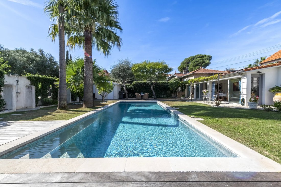 Haus in Les Cougoulins-Rastines, Antibes, Frankreich 4 - 19146370