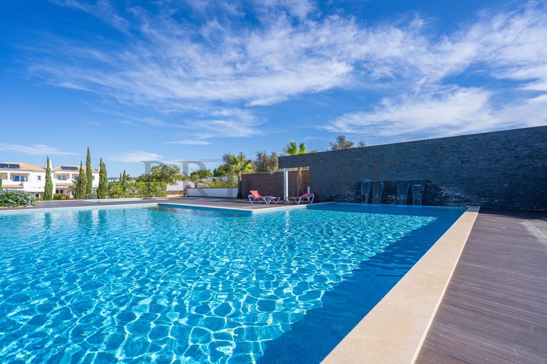 House in Quarteira, Algarve, Portugal 3 - 19148709