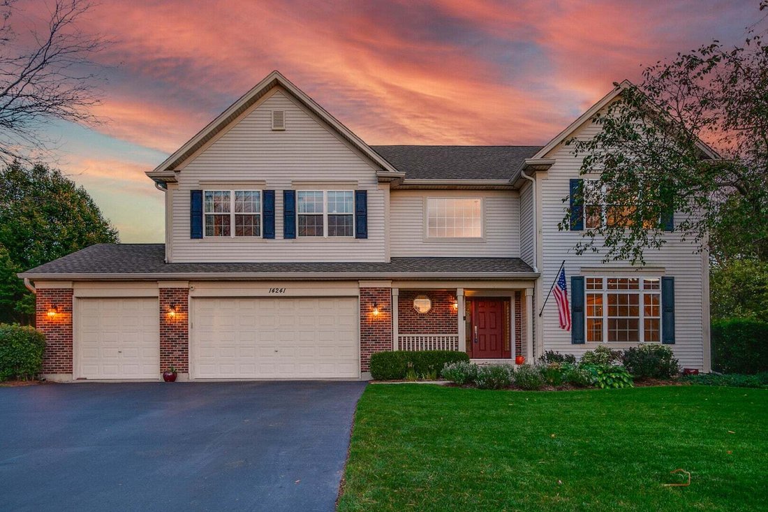 House in Green Oaks, Illinois, United States 1 - 19147545
