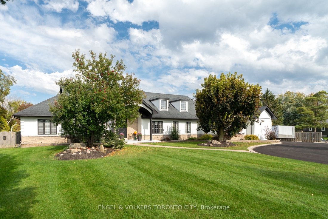 House in Innisfil, Ontario, Canada 3 - 19148373