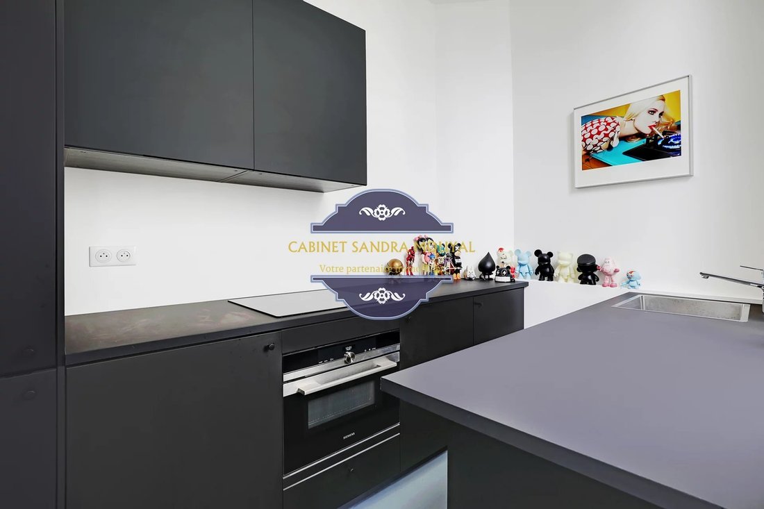 Apartment in Clichy-Trinité, Paris 9e Arrondissement, Paris 5 - 12402098