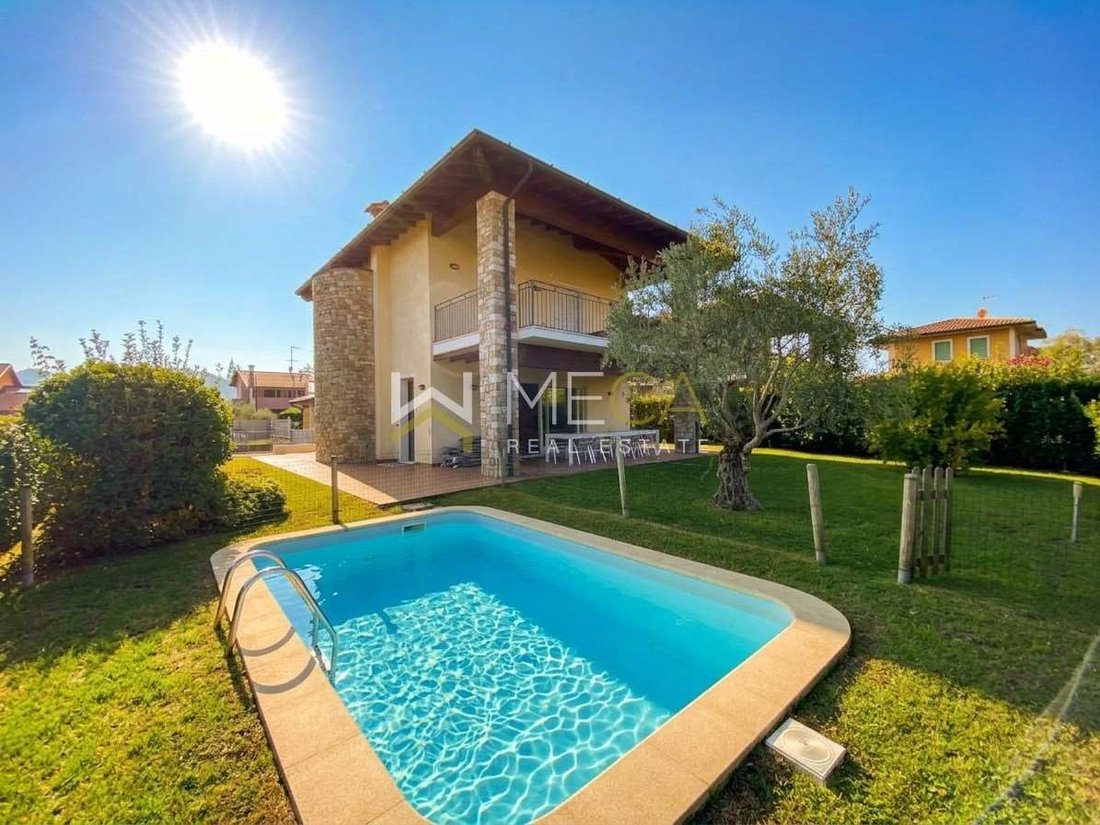 Villa in Manerba del Garda, Lombardei, Italien 1 - 19147054