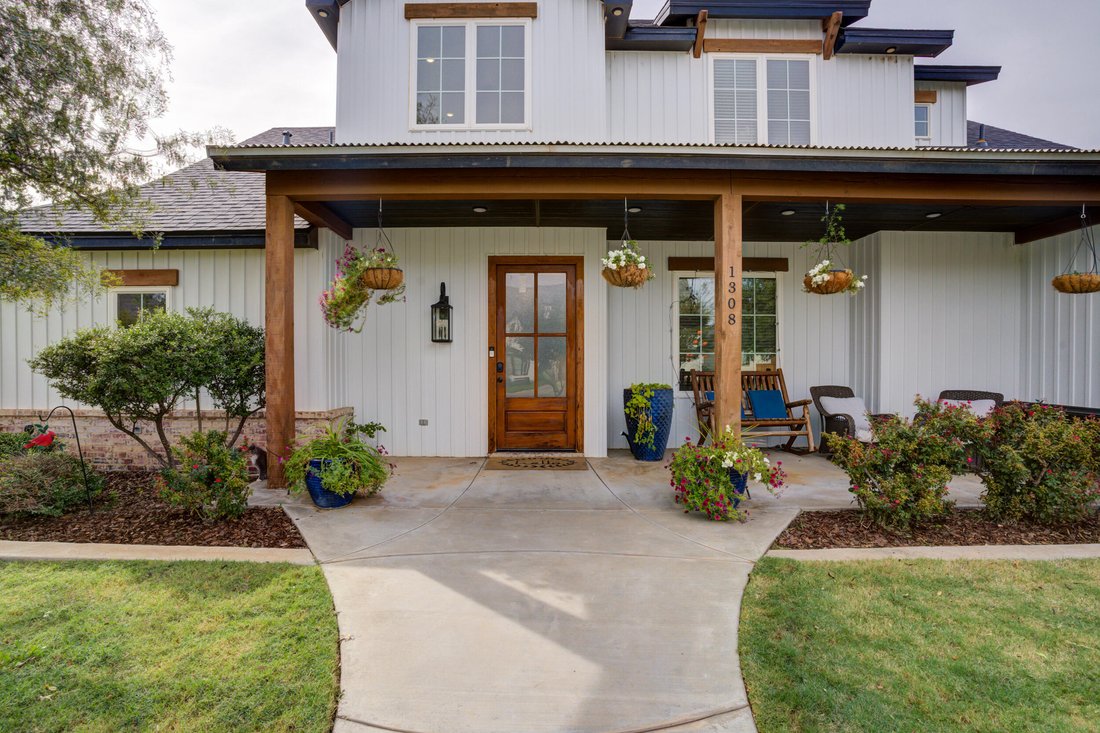 House in Wolfforth, Texas, United States 2 - 19145926
