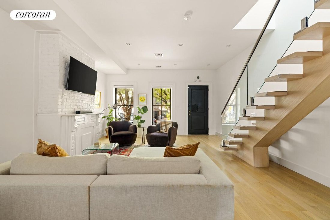House in New York, New York, United States 3 - 19146474