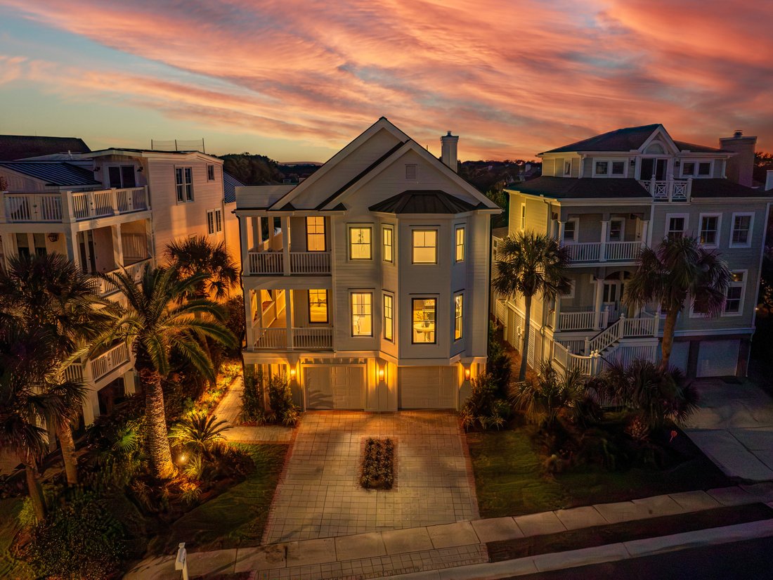 House in Isle of Palms, South Carolina, United States 1 - 19146330