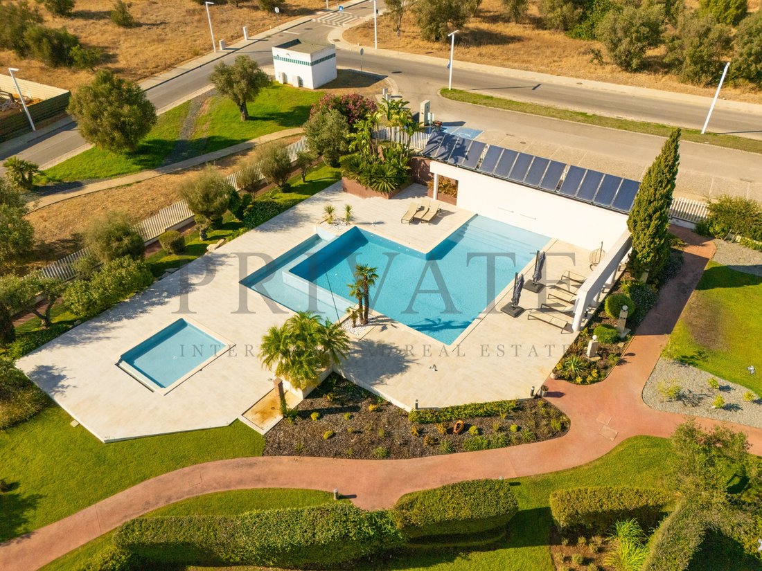 House in Quarteira, Algarve, Portugal 1 - 19148670