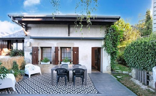 Haus in Minzier, Auvergne-Rhone-Alpen, Frankreich 1