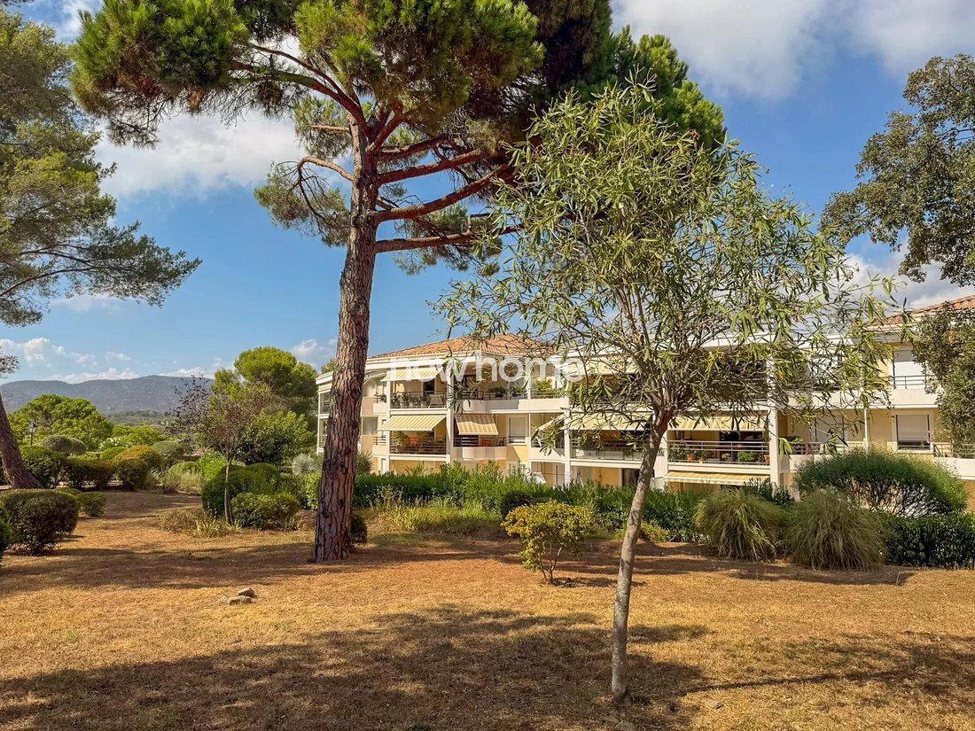 Apartment in Aiguebonne, Saint-Raphaël, France 1 - 19145432