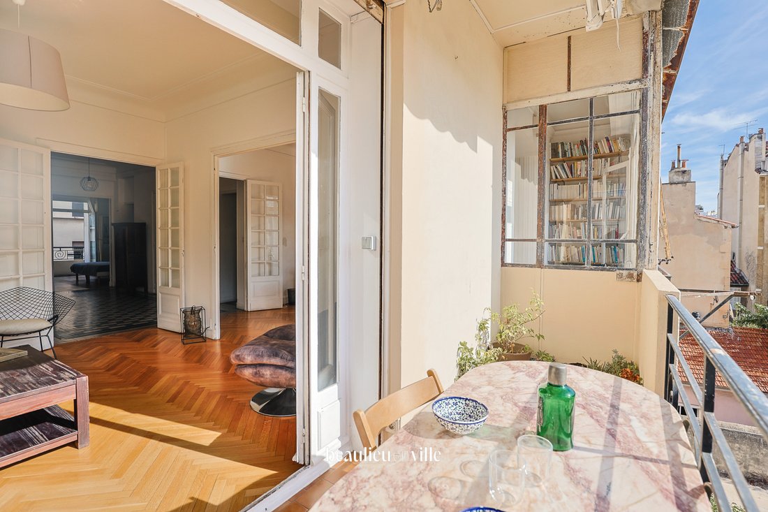 Apartment in Castellane, 6e Arrondissement, Marseille 2 - 19148147